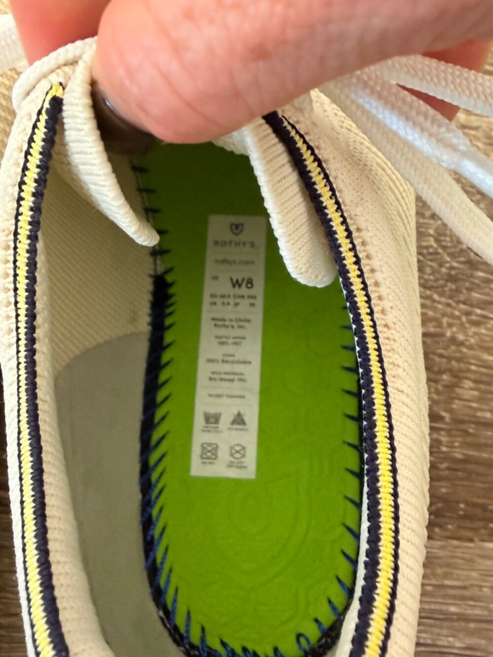 Rothy’s Lace Up Sneakers White/Cream Size 8 - Picture 3 of 6